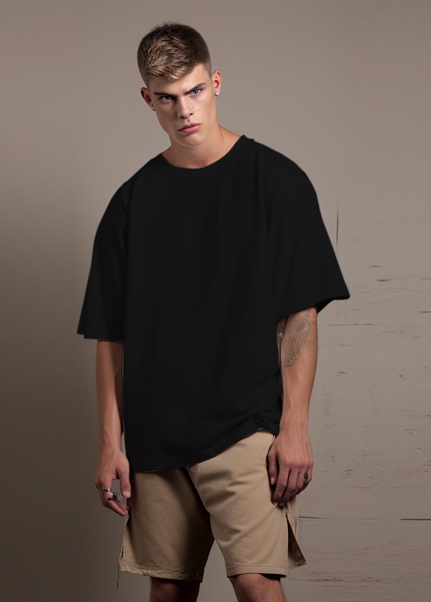 Ruffty Black Oversized T-shirt