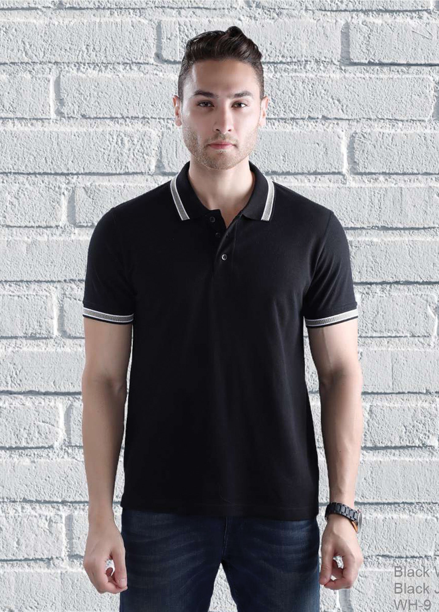 Wild Horn Black with Black Collar T-shirt