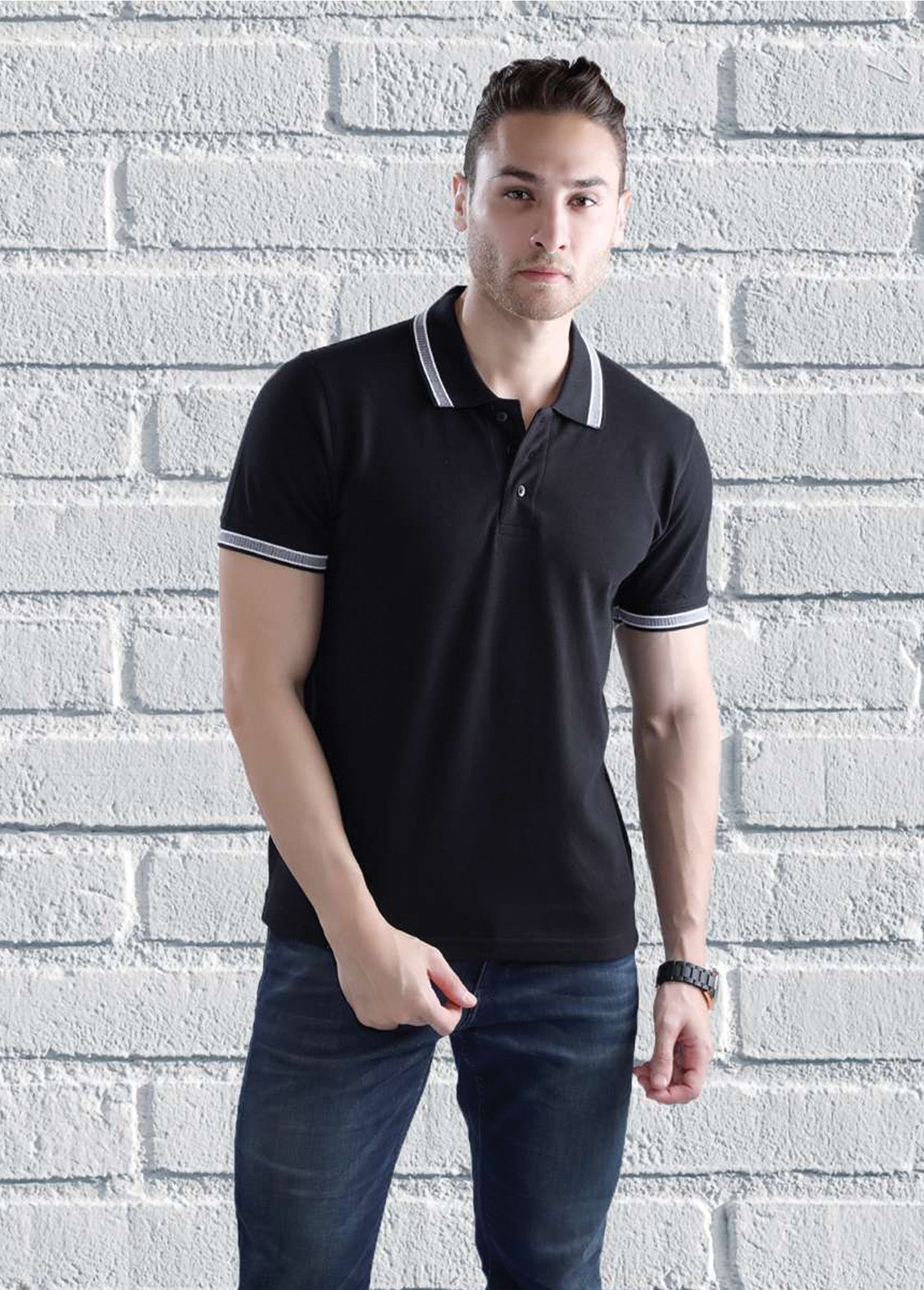 Wild Horn Black with Black Collar T-shirt